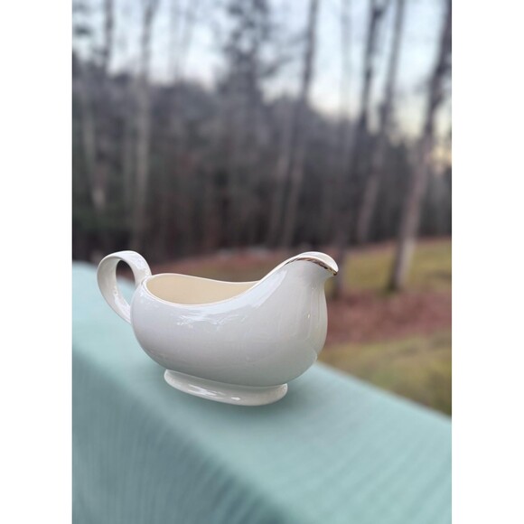 Vintage 1965 Taylor Smith & Taylor Dinnerware Gravy Dish - Picture 3 of 5